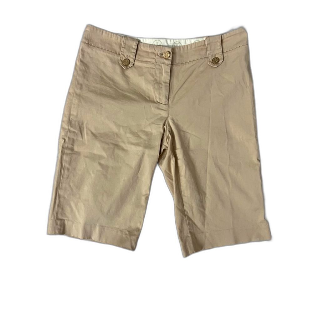 Tory Burch Beige bermuda Button up Style Shorts size 4